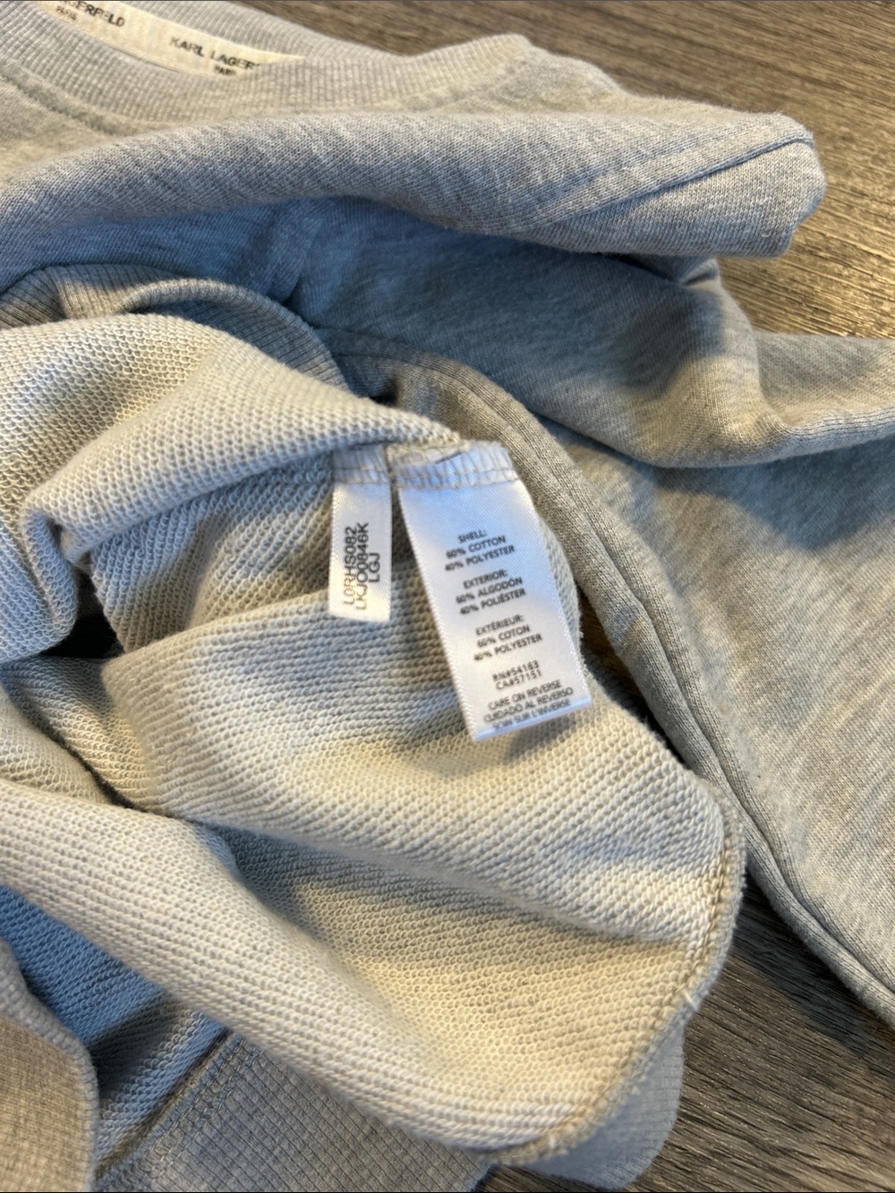 Karl Lagerfeld Paris Gray Sweatshirt Gold Foil Logo Sunglasses Graphic Small - Picture 11 of 11